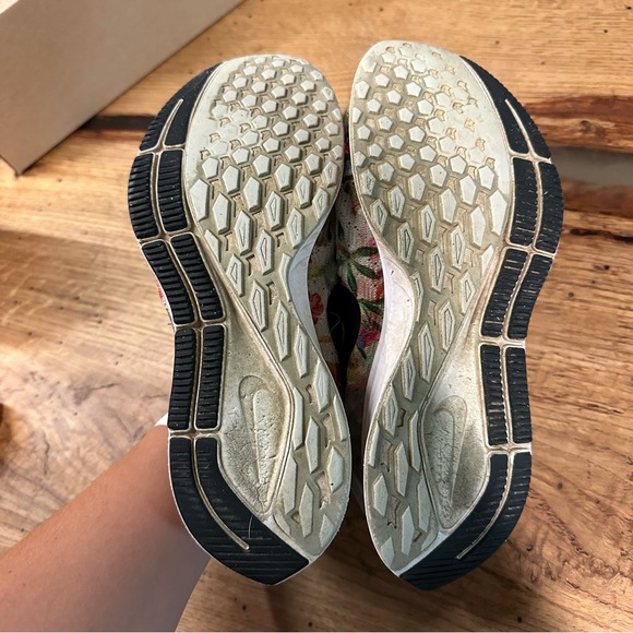 Nike Zoom Pegasus 35 Floral Edition🌼 - Picture 6 of 8